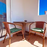 In Paraiso Royal, Playa De Americas