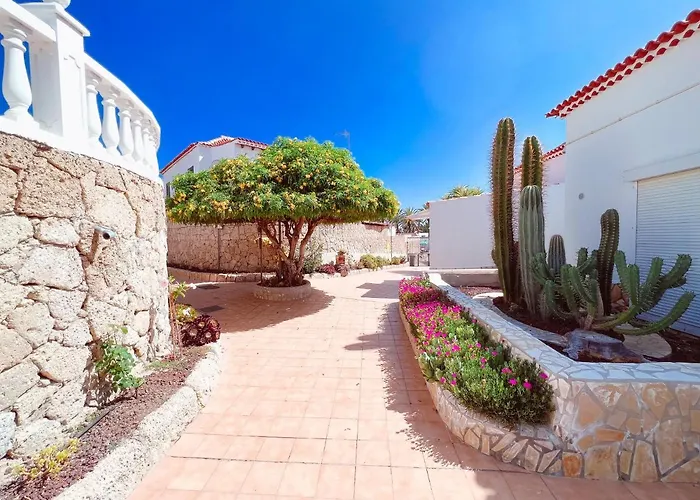 In Paraiso Royal, Playa De Americas *